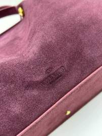 Picture of Valentino Handbags _SKUfw180112457fw